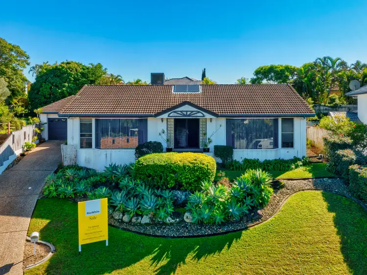 9 Aldrin Avenue, Benowa QLD 4217