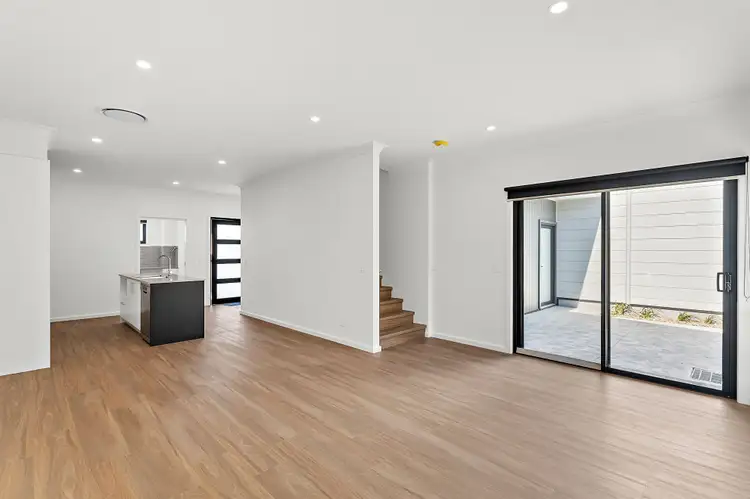 3/345 Princes Highway, Albion Park Rail NSW 2527