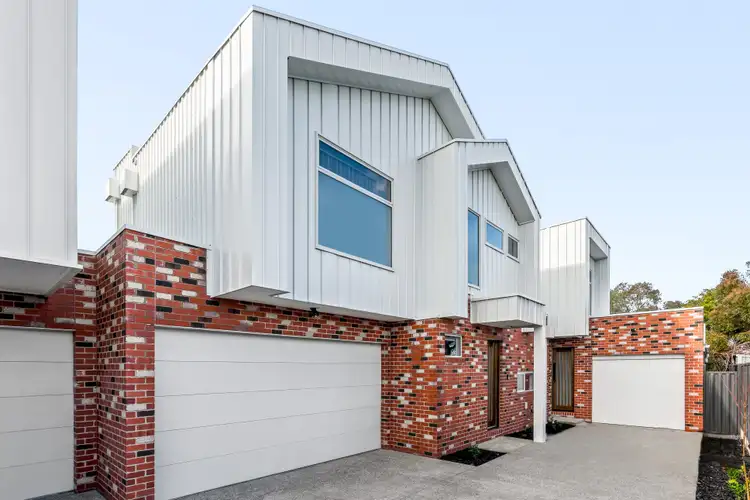 2/76 Orrong Avenue, Reservoir VIC 3073