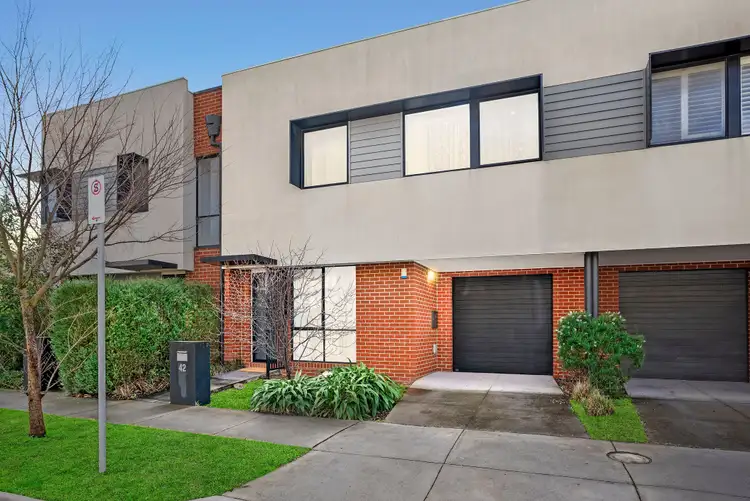 42 Jackson Green Boulevard, Clayton South VIC 3169