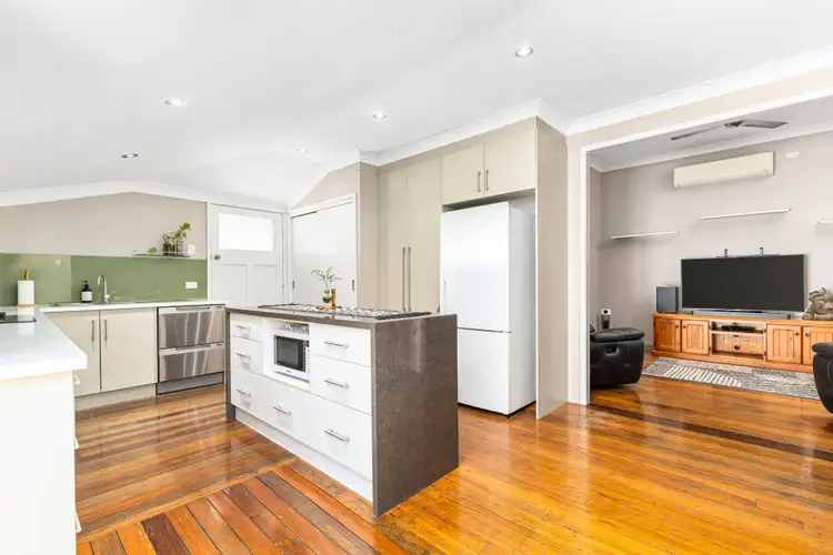 Fifth view of Homely house listing, 8 Round Tree Drive, Emerald QLD 4720