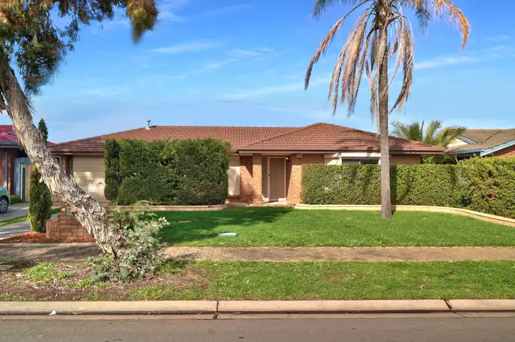 18 Hutchinson Drive