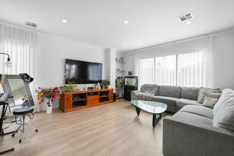 Fifth view of Homely house listing, 12 Surya Way, Wollert VIC 3750