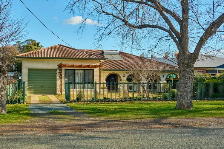 42 Cardwell Street, Elmore VIC 3558