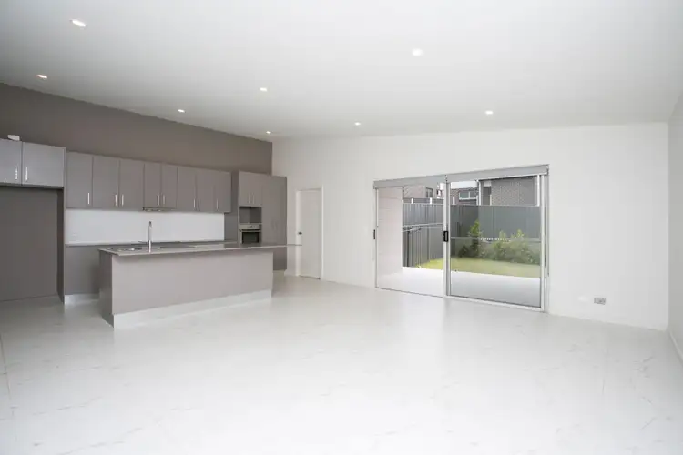 Fourth view of Homely semi-detached listing, 2/21 Elizabeth Circuit, Flinders NSW 2529