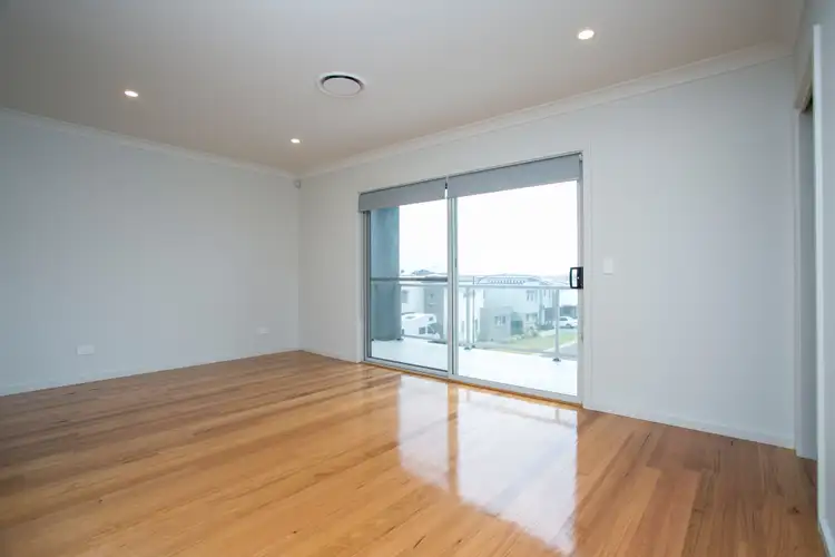 Fifth view of Homely semi-detached listing, 2/21 Elizabeth Circuit, Flinders NSW 2529