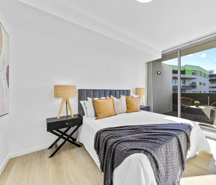 Fourth view of Homely apartment listing, 15/4 Hutchinson Walk, Zetland NSW 2017