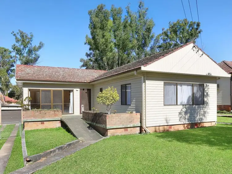 38 Lincoln Drive, Cambridge Park NSW 2747