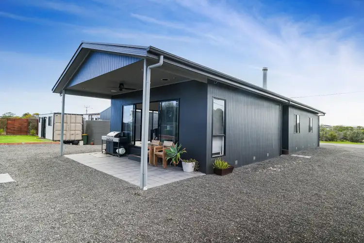 3 Petrel Crescent, Thompson Beach SA 5501