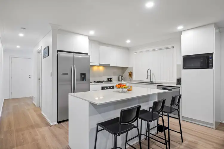 1/87-89 Ingham Drive, Casula NSW 2170