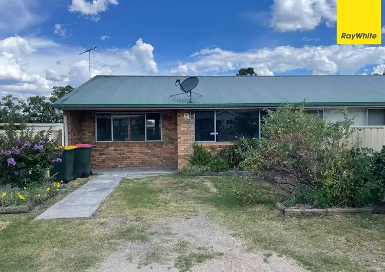 4/26 Queens Terrace, Inverell NSW 2360