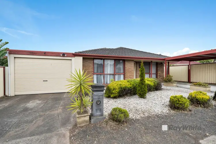 11 Mollison Hill, Hampton Park VIC 3976