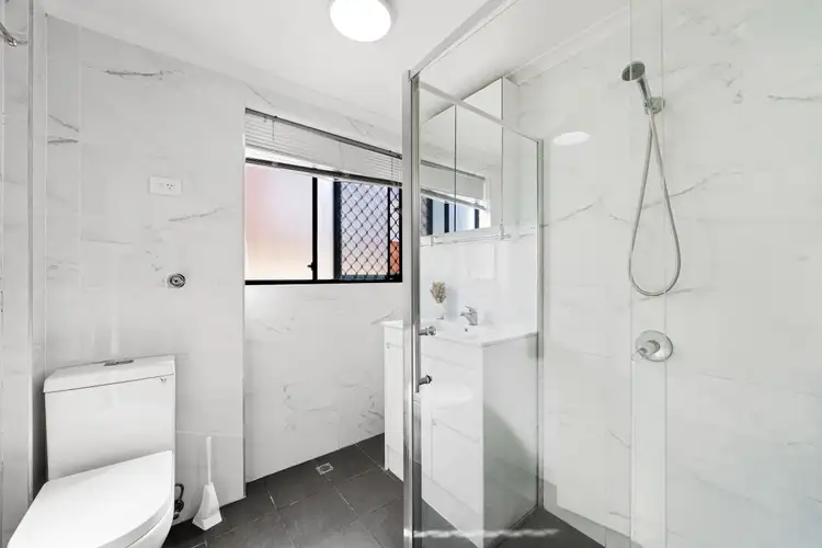 Fifth view of Homely house listing, 8 Bettina Street, Macgregor QLD 4109