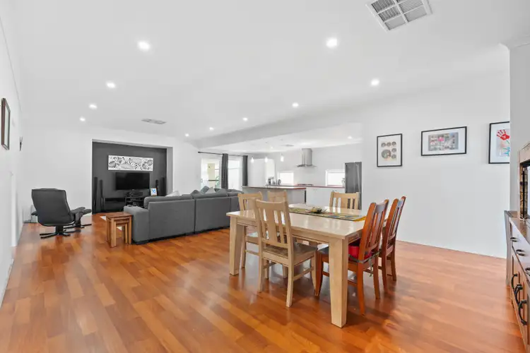 28 Fairburn Crescent, Baldivis WA 6171