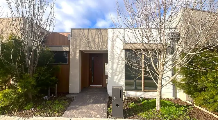 12 Oxbow Walk, Truganina VIC 3029