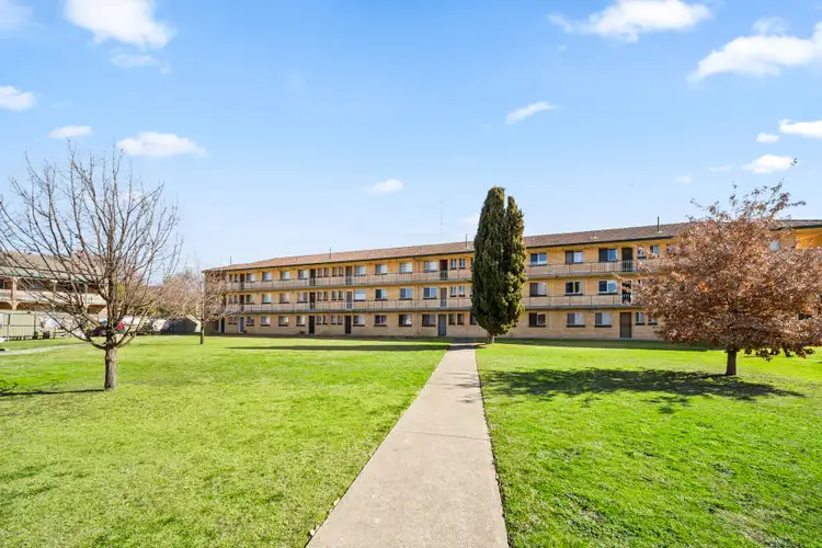 8/7 Brook Street, Queanbeyan NSW 2620