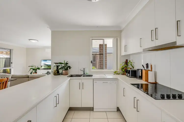 Second view of Homely unit listing, 4/12 Sunning Street, Kearneys Spring QLD 4350