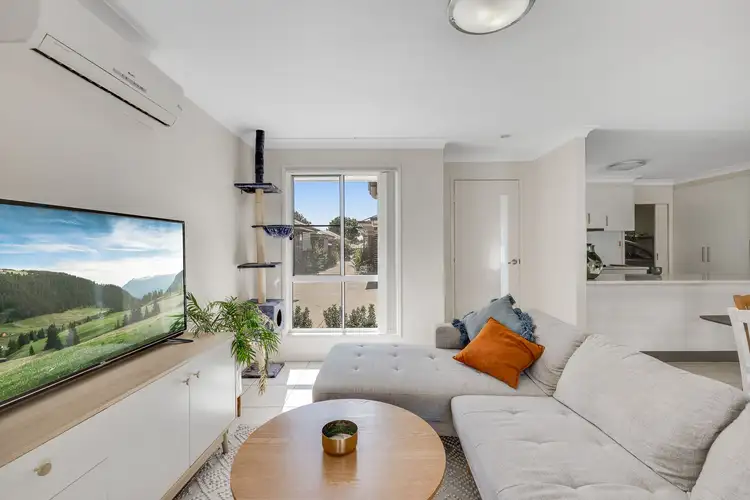 Third view of Homely unit listing, 4/12 Sunning Street, Kearneys Spring QLD 4350