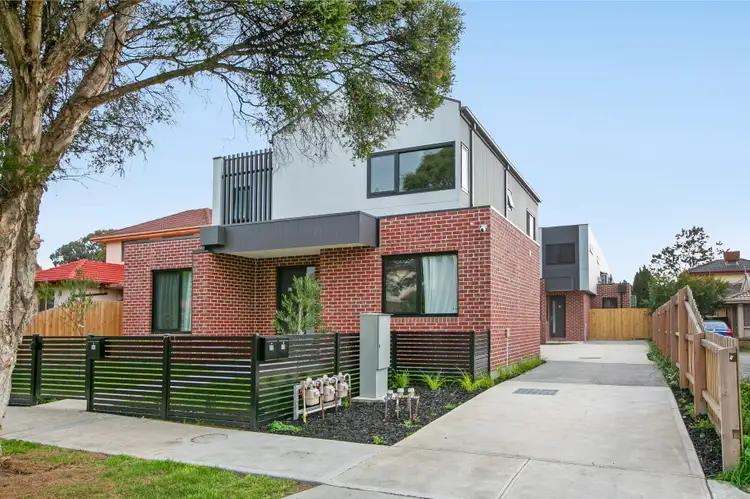 Main view of Homely townhouse listing, 2/24 Elm Street, Preston VIC 3072