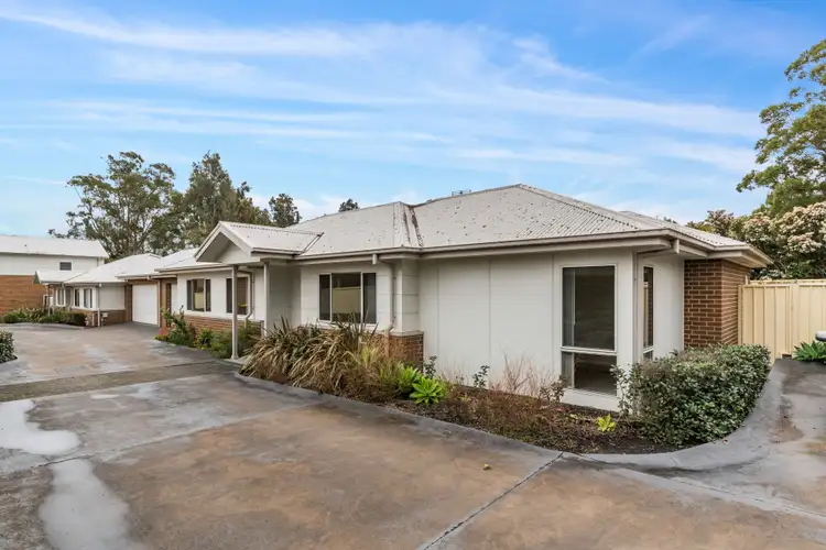 Second view of Homely villa listing, 3/118 Avondale Road, Avondale NSW 2530