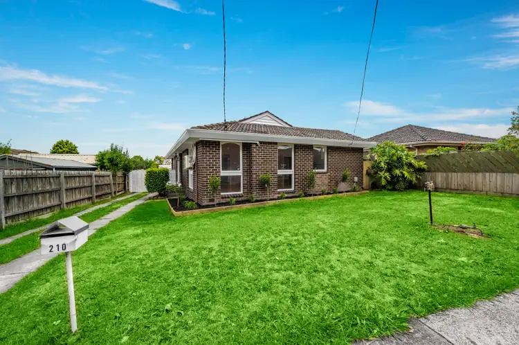 210 Mahoneys Road, Burwood East VIC 3151