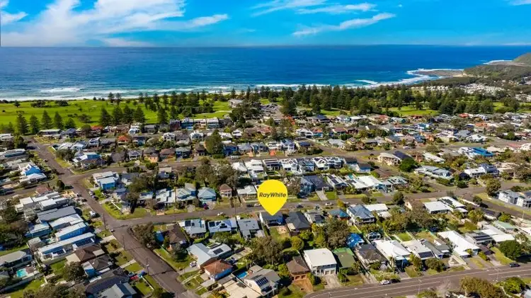 Second view of Homely house listing, 7 Lord Street, Shelly Beach NSW 2261