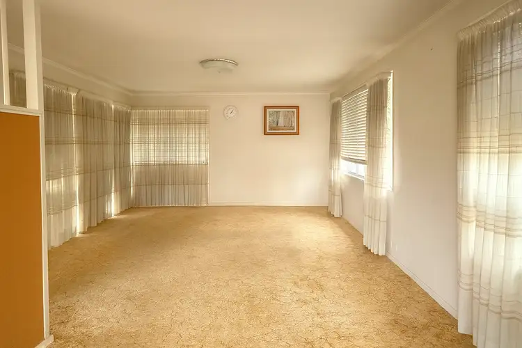 Third view of Homely house listing, 8 Curfew Street, Upper Mount Gravatt QLD 4122