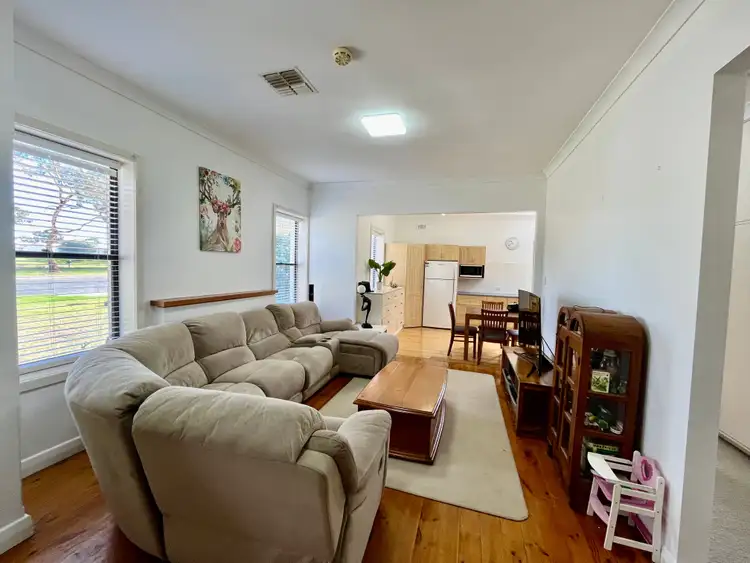 Second view of Homely house listing, 4 Haynes Street, Bordertown SA 5268