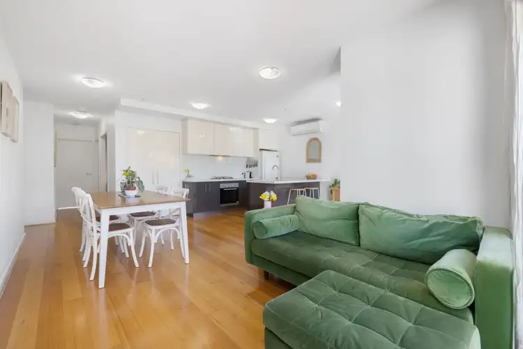 Third view of Homely apartment listing, 1/5 Murrumbeena Road, Murrumbeena VIC 3163