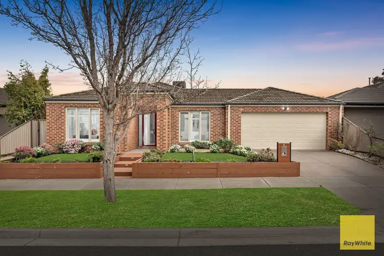 4 Peartree Grove, Burnside Heights VIC 3023