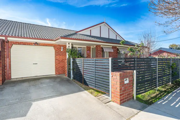 2/508 Kemp Street, Lavington NSW 2641