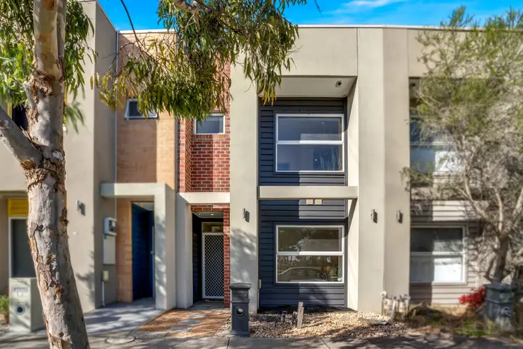 16 Little Windrock Lane, Craigieburn VIC 3064