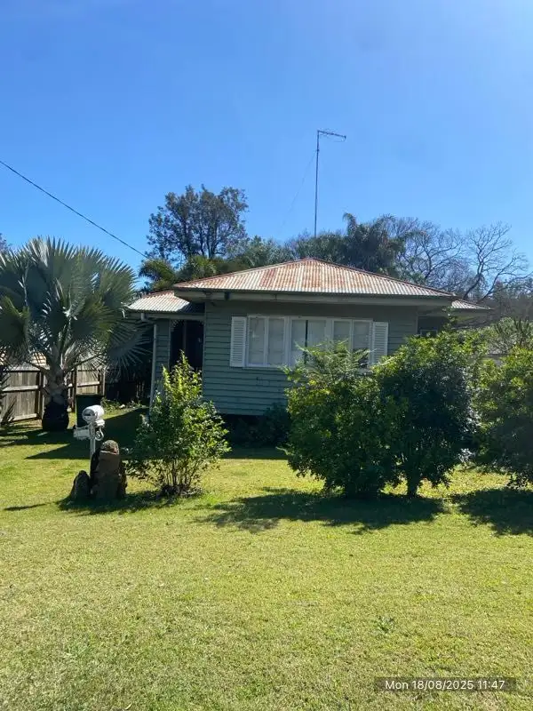 42 Lindsay Street, Bundamba QLD 4304