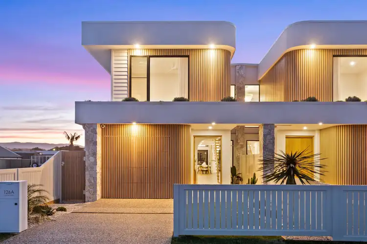 126A Osborne Parade, Warilla NSW 2528