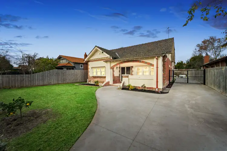12 Malane Street, Ormond VIC 3204