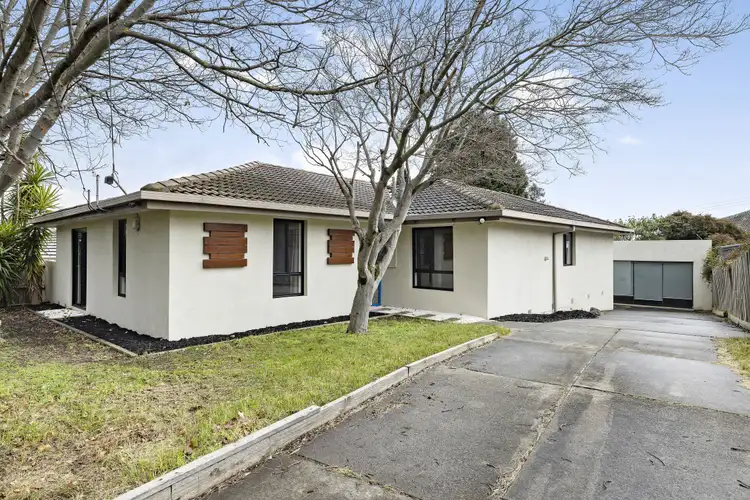 9 Milford Crescent, Frankston VIC 3199