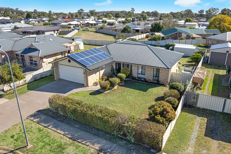 29 Berghofer Drive, Oakey QLD 4401