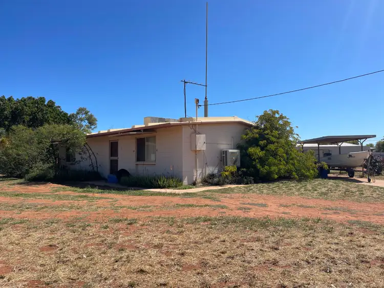 15 Maidstone Crescent