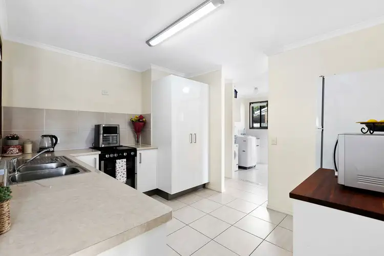 Sixth view of Homely house listing, 12 Maryanne Court, Point Vernon QLD 4655