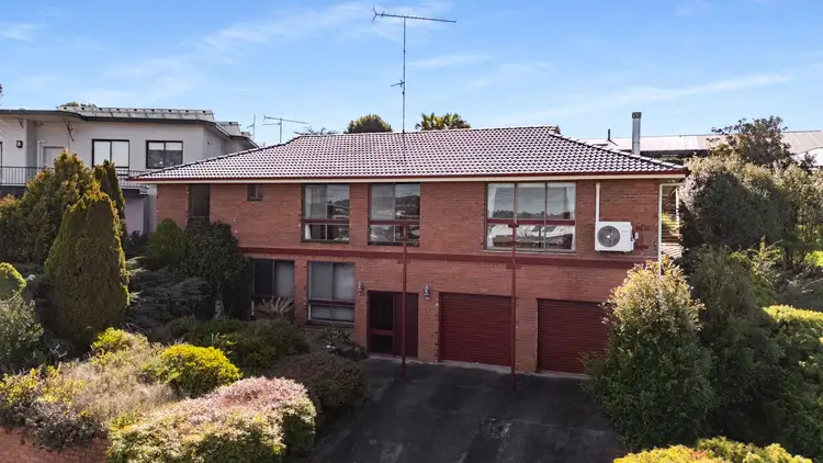 8 Sinclair Street, Mount Gambier SA 5290