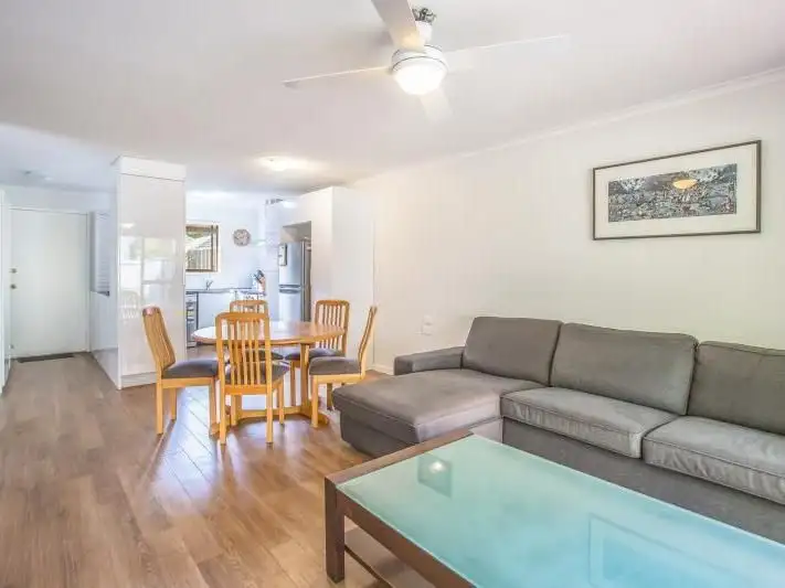 16/164 High Street, Southport QLD 4215