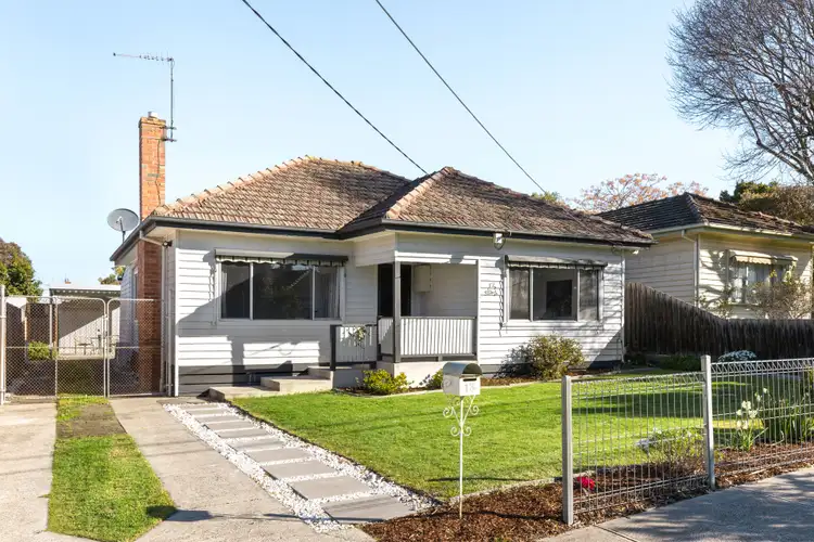 13 Kent Road, Pascoe Vale VIC 3044