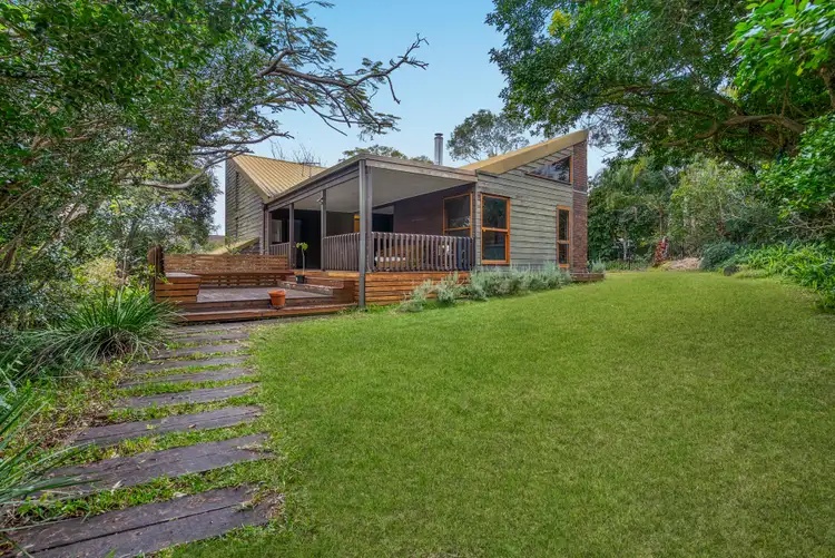 7 Moonah Street, Chapel Hill QLD 4069