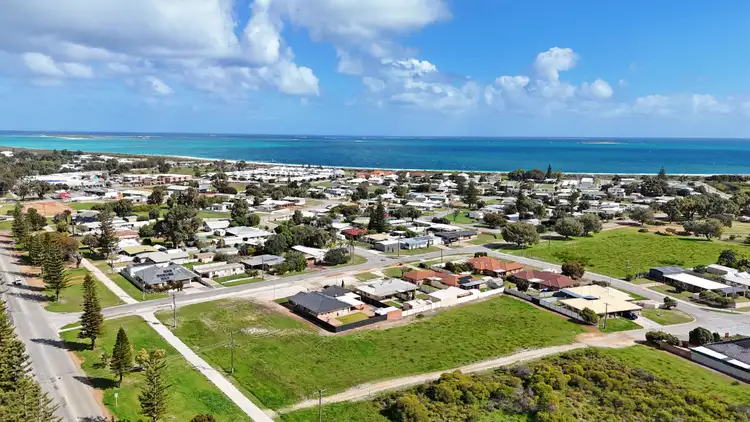 6B Hasting Street, Jurien Bay WA 6516