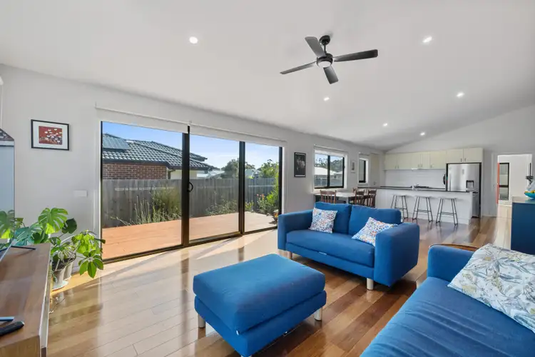 30 Diane Place, Inverloch VIC 3996