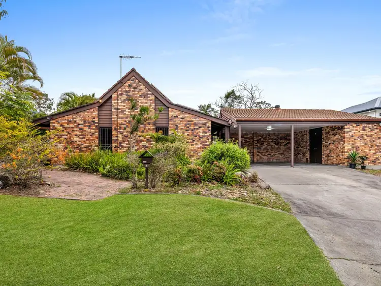 3 Roxburgh Street, Kenmore QLD 4069
