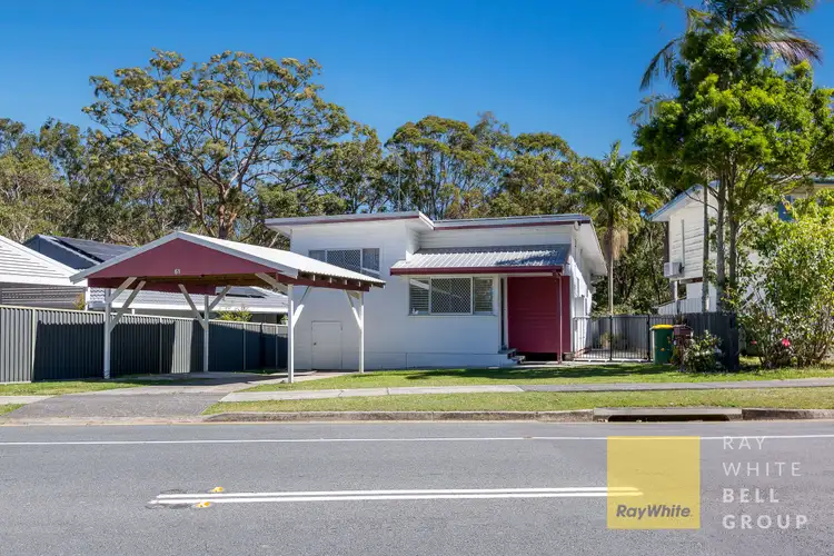 61 Ridgeway Avenue, Southport QLD 4215