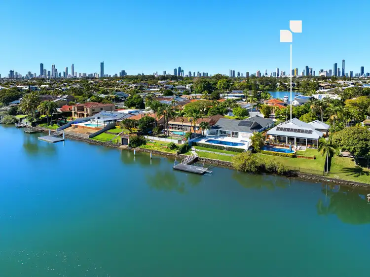 40 River Crescent, Broadbeach Waters QLD 4218