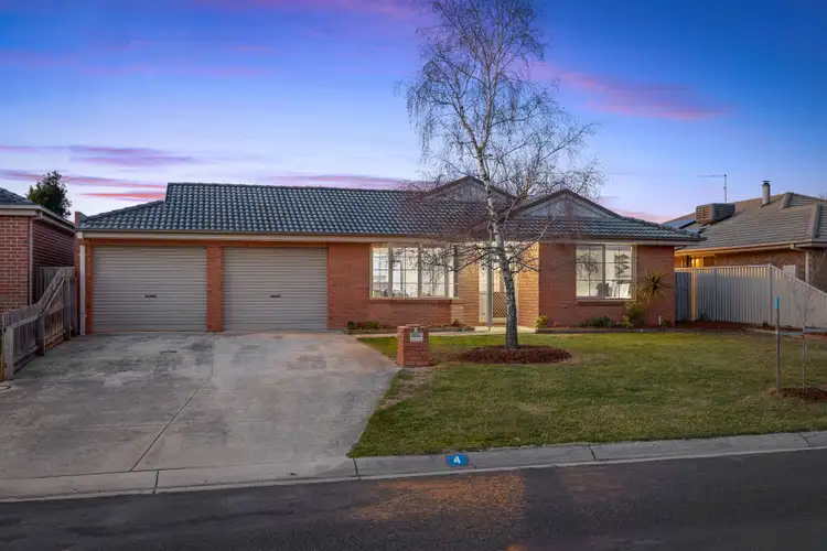 4 Lauderdale Avenue, Alfredton VIC 3350