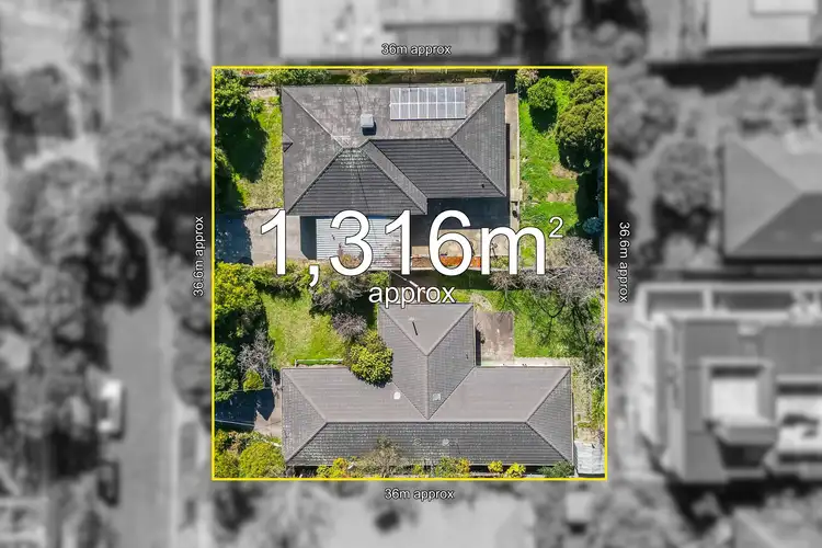 13 Roseville Avenue, Doncaster VIC 3108